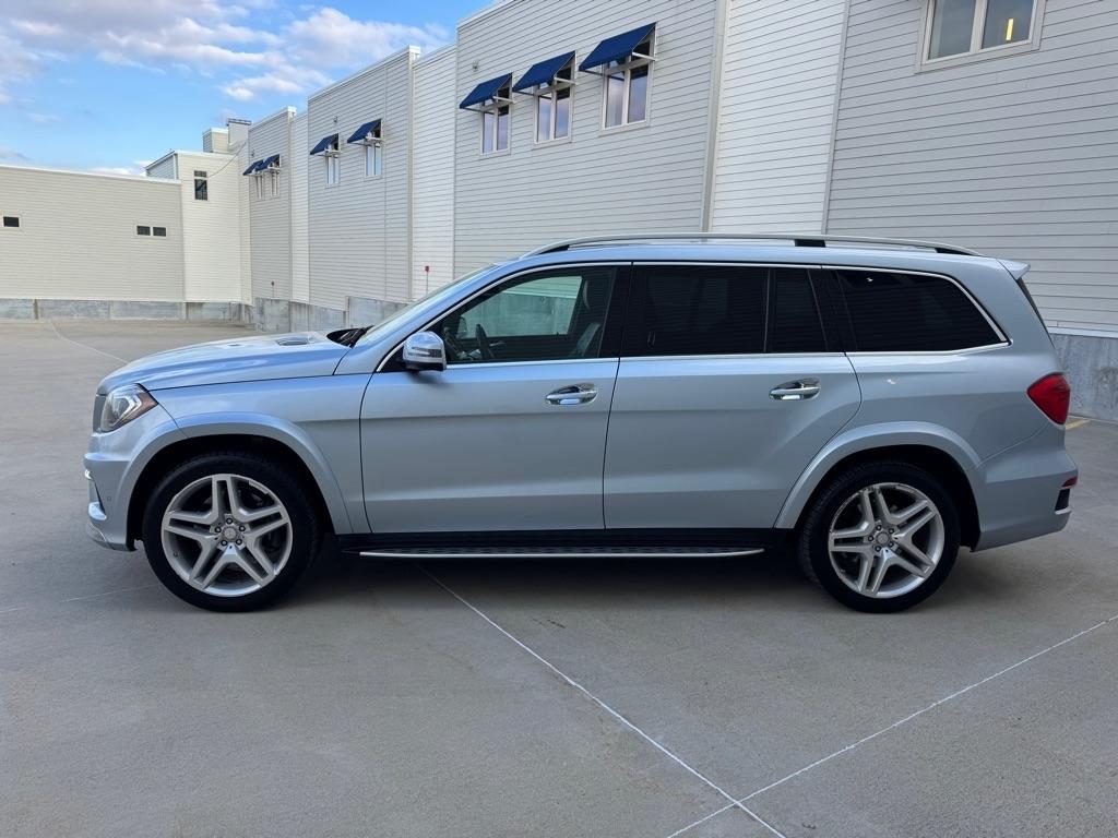 Mercedes-Benz GL-Class GL550 4MATIC 2016