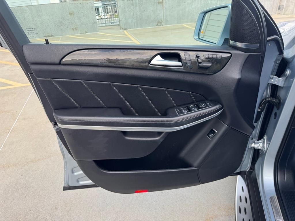 Mercedes-Benz GL-Class GL550 4MATIC 2016