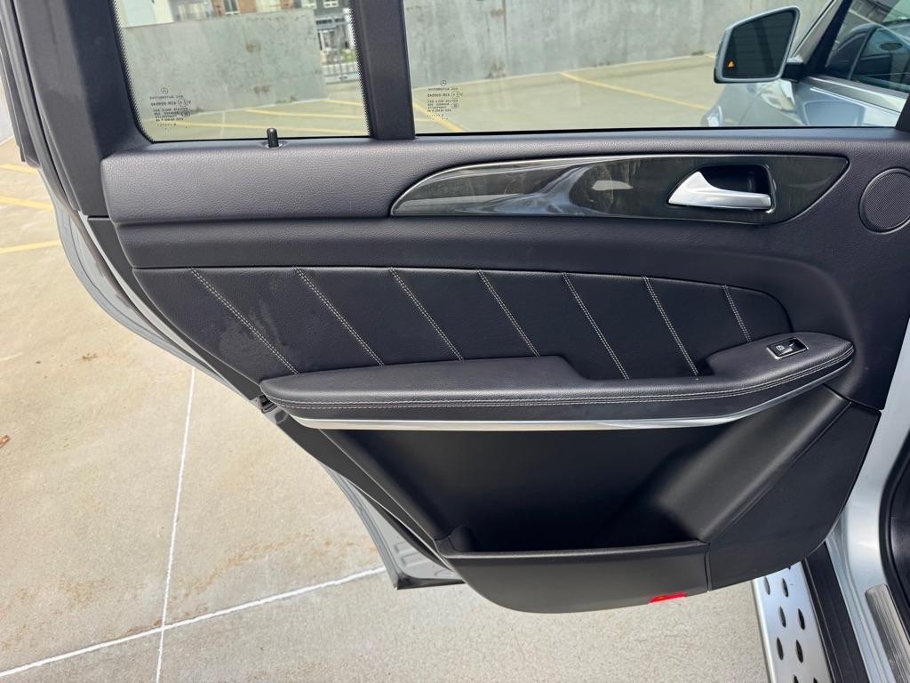 Mercedes-Benz GL-Class GL550 4MATIC 2016