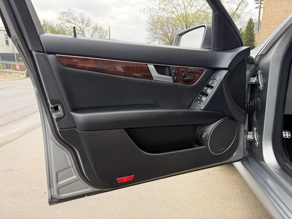 Mercedes-Benz C-Class C300 4MATIC Sport Sedan 2013