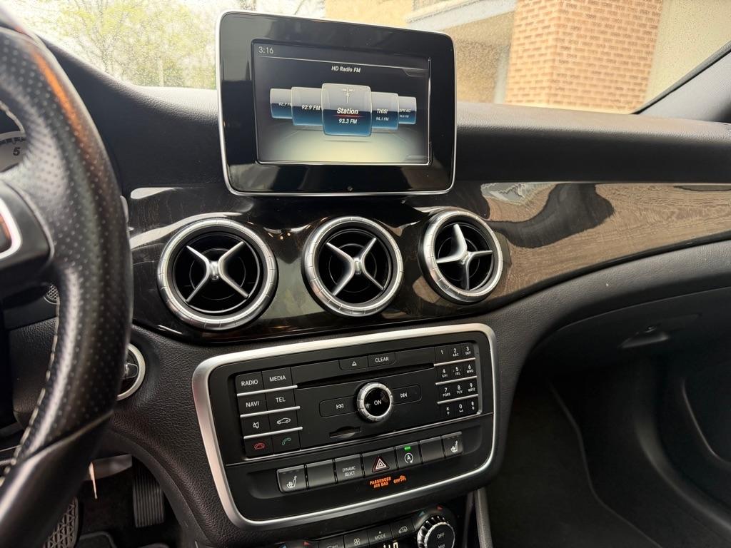 Mercedes-Benz CLA-Class CLA250 4MATIC 2016