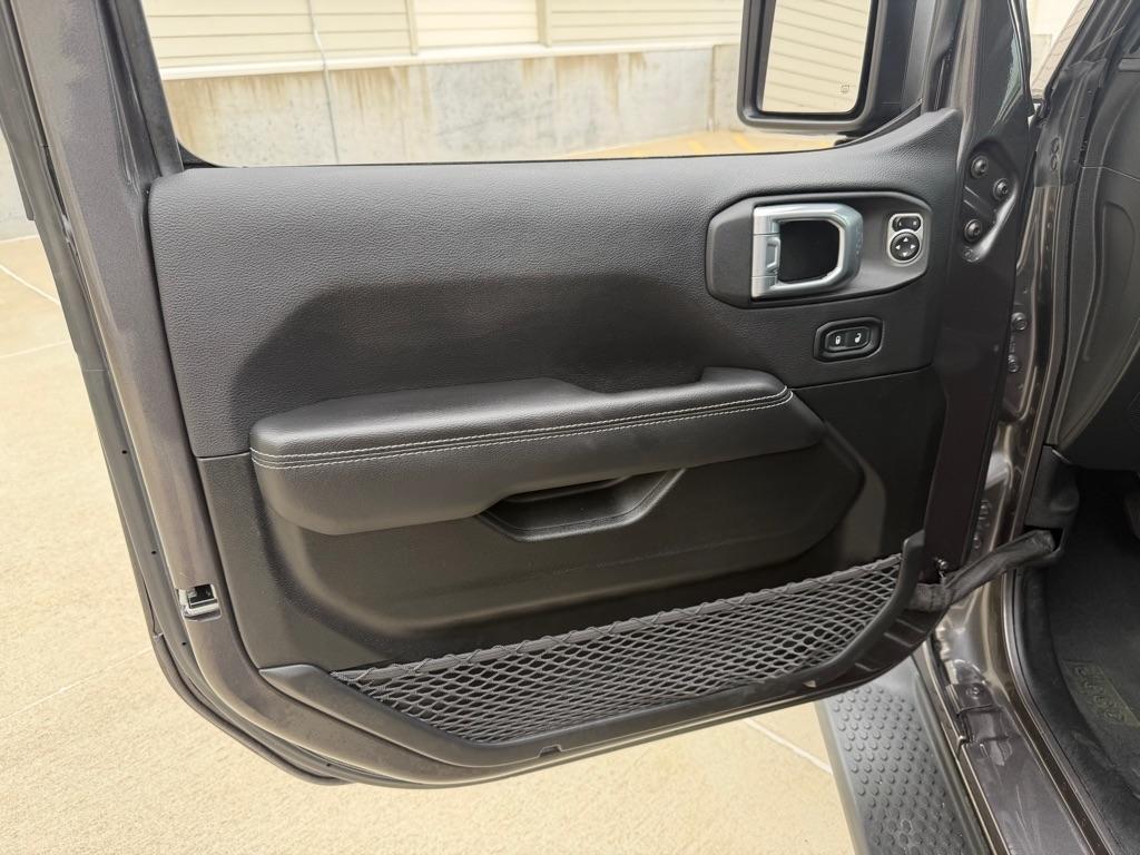 Jeep Wrangler Unlimited Sahara 2022