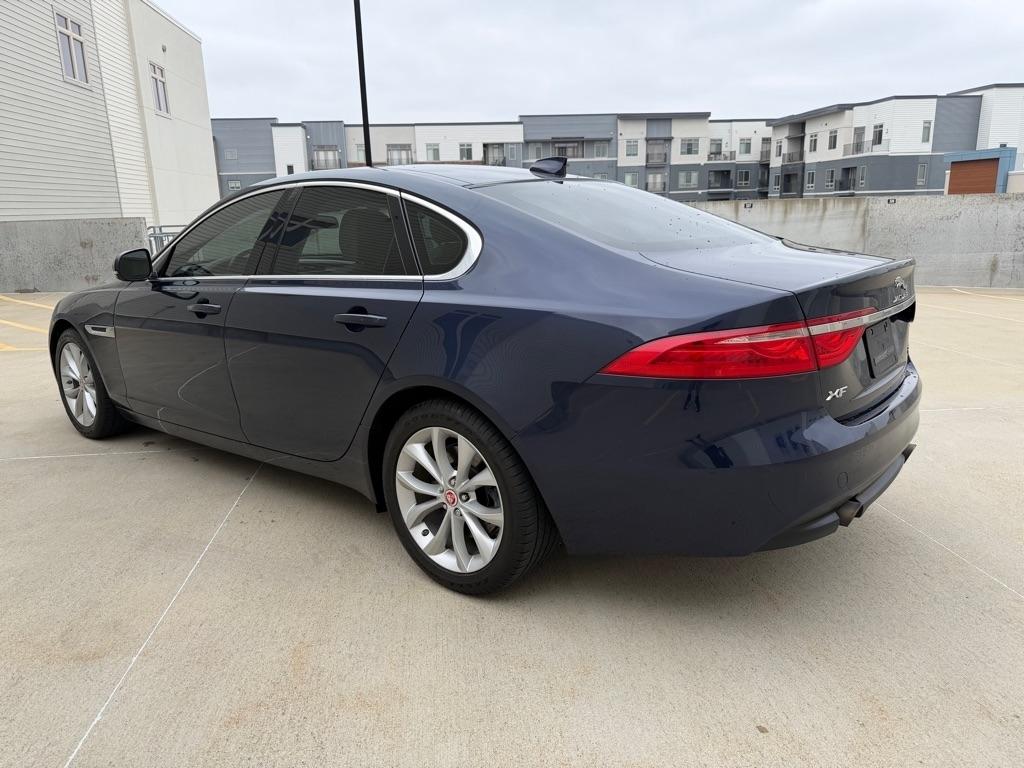 Jaguar XF-Series 25t Premium AWD 2018