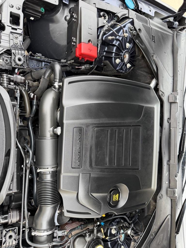 Jaguar XF-Series 25t Premium AWD 2018