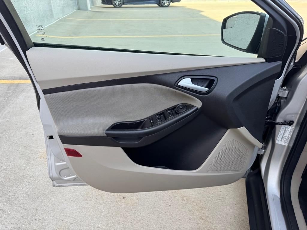 Ford Focus SE Hatch 2014