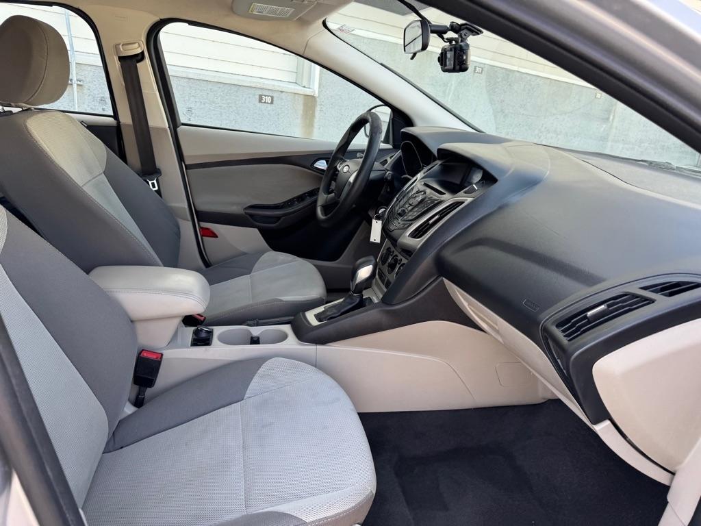 Ford Focus SE Hatch 2014