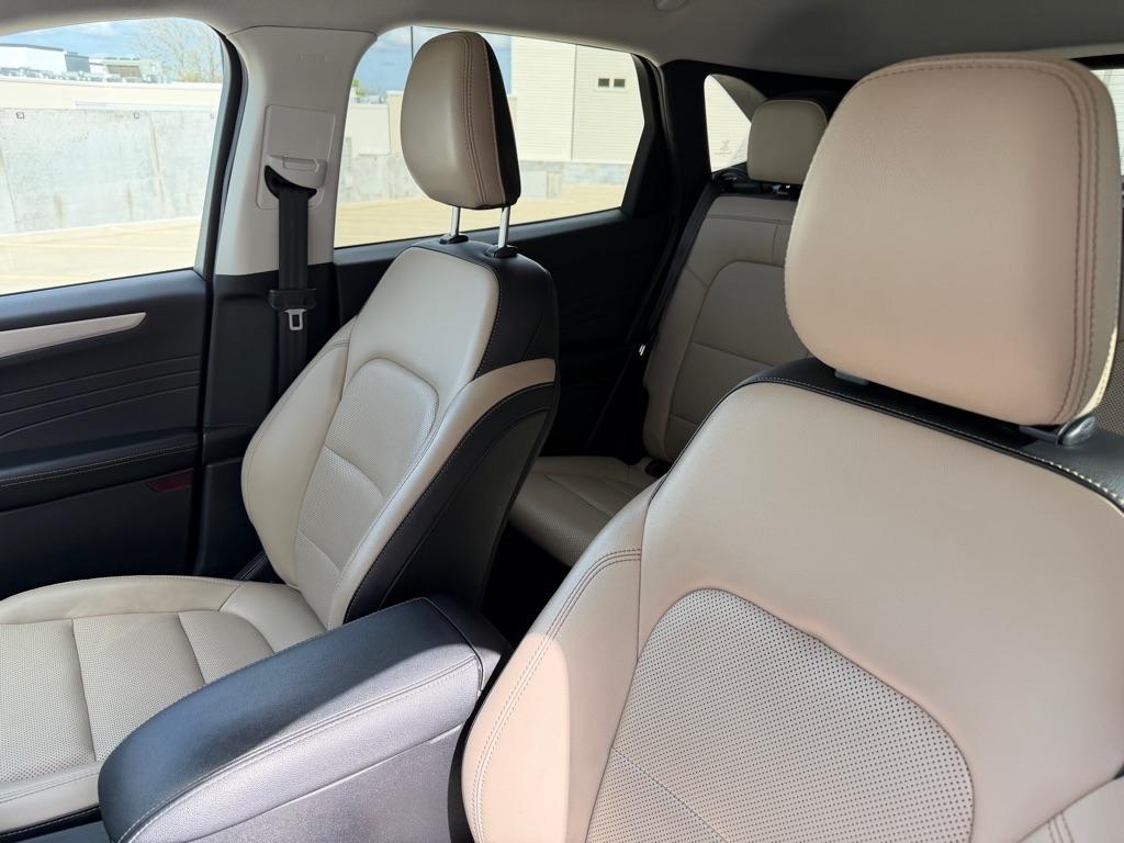 Ford Escape Hybrid SEL 2021