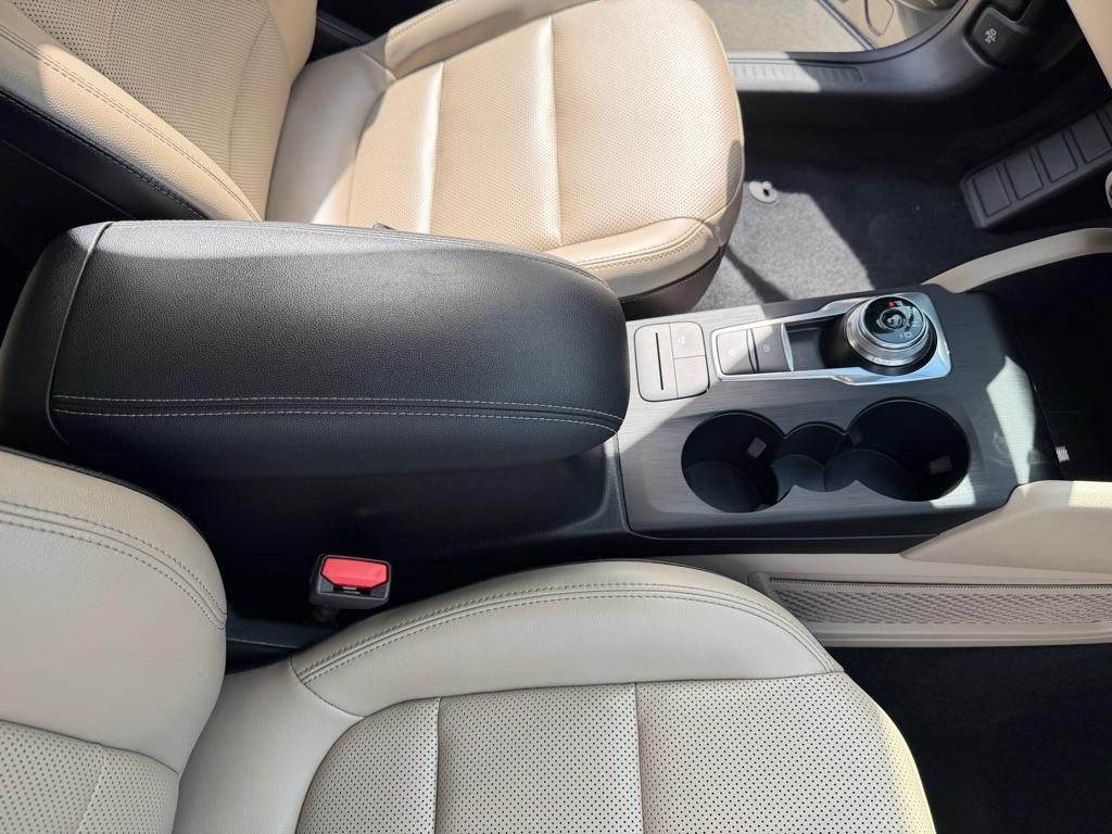 Ford Escape Hybrid SEL 2021