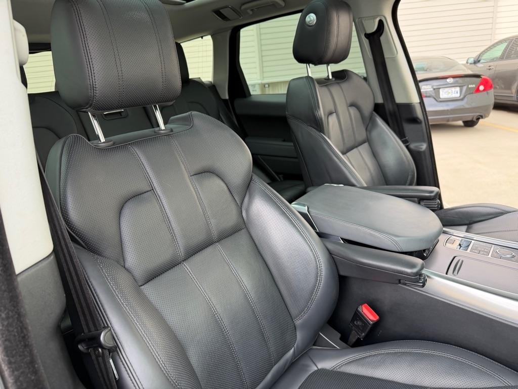 Land Rover Range Rover Sport 3.0L V6 Supercharged SE 2014