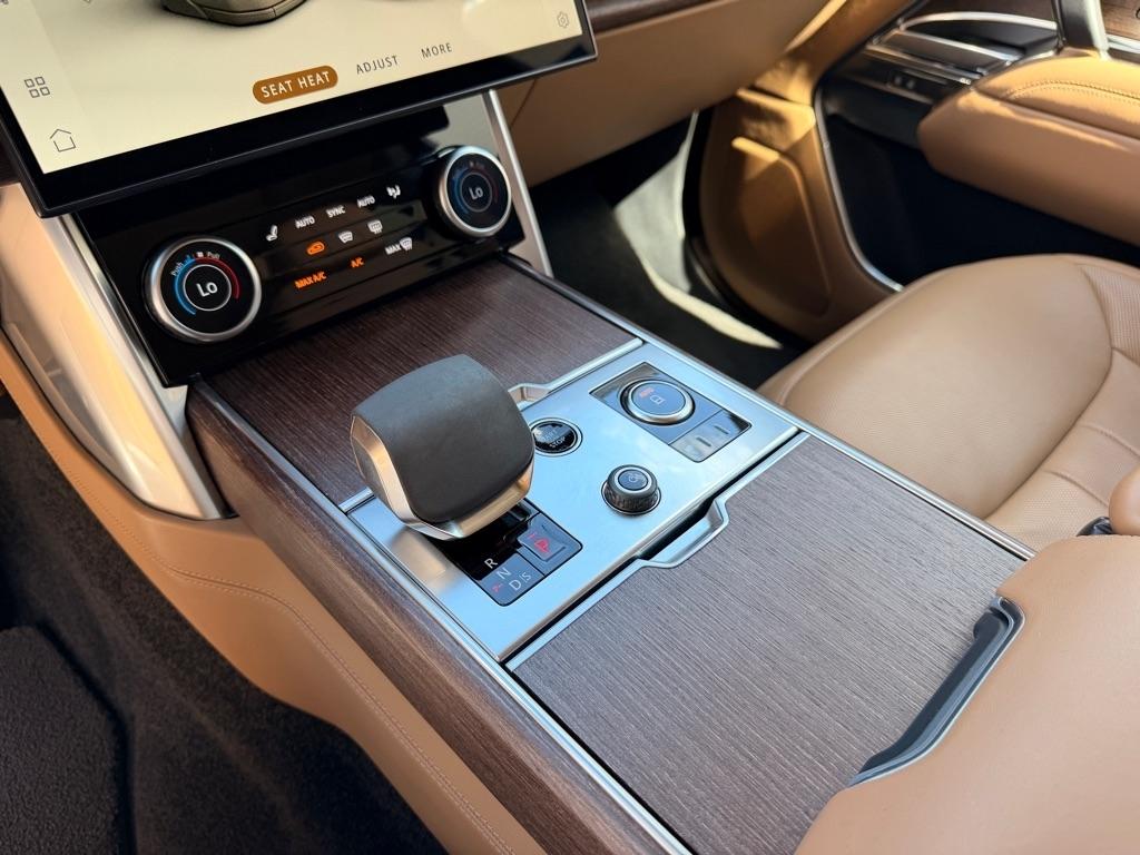 Land Rover New Range Rover SE 2023