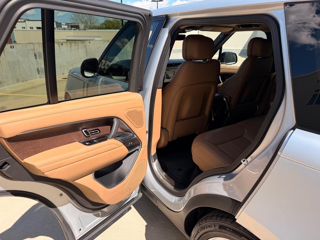 Land Rover New Range Rover SE 2023