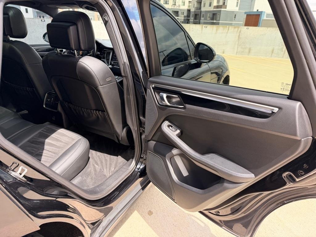 Porsche Macan GTS 2018