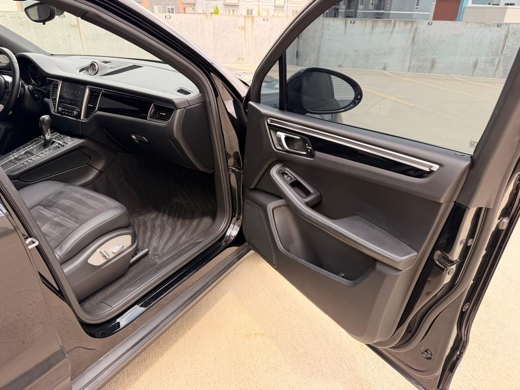 Porsche Macan GTS 2018