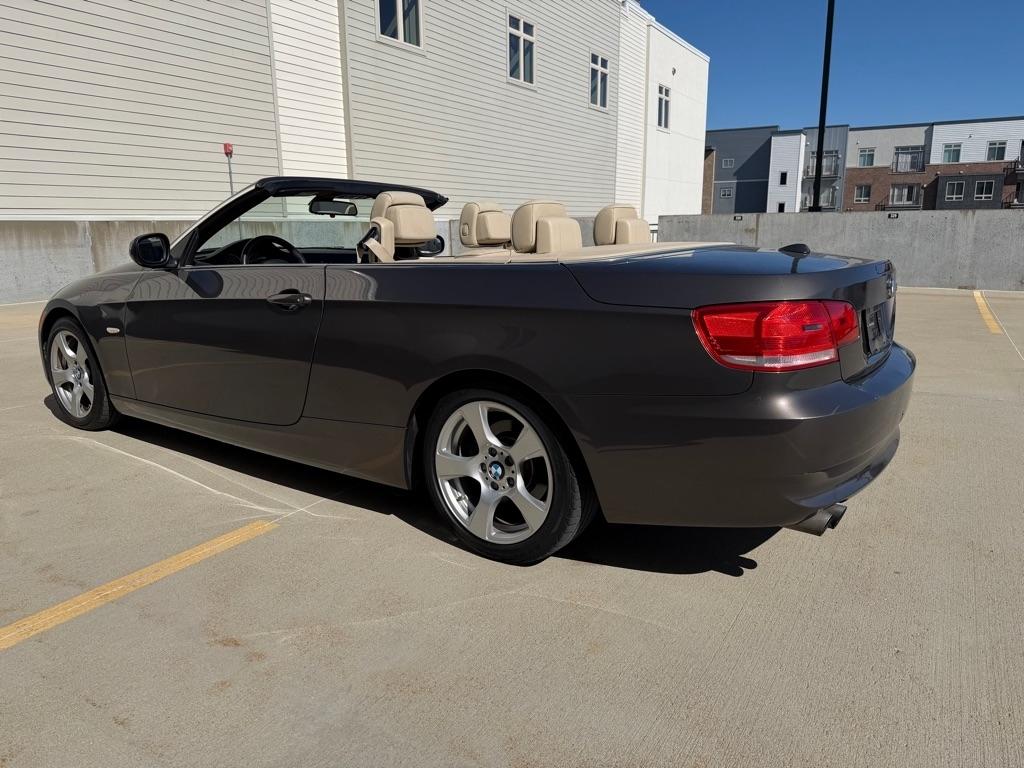BMW 3-Series 328i Convertible - SULEV 2010