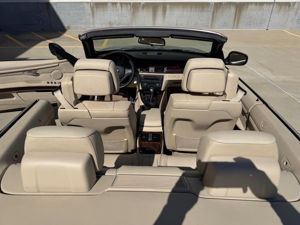 BMW 3-Series 328i Convertible - SULEV 2010