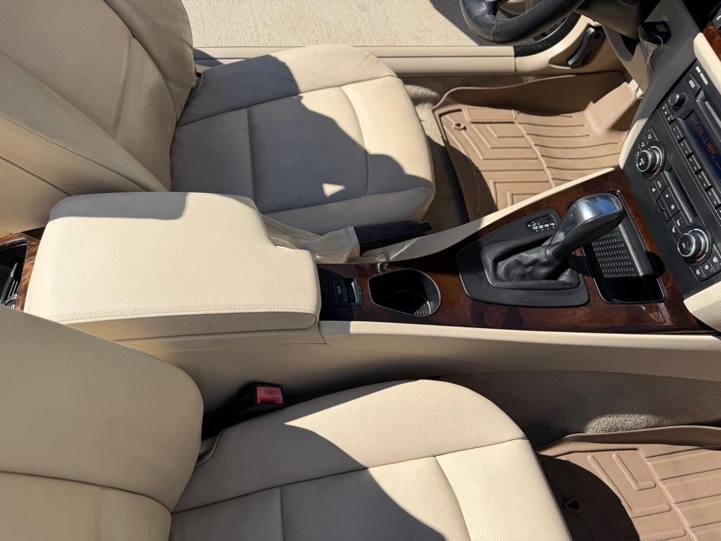 BMW 3-Series 328i Convertible - SULEV 2010