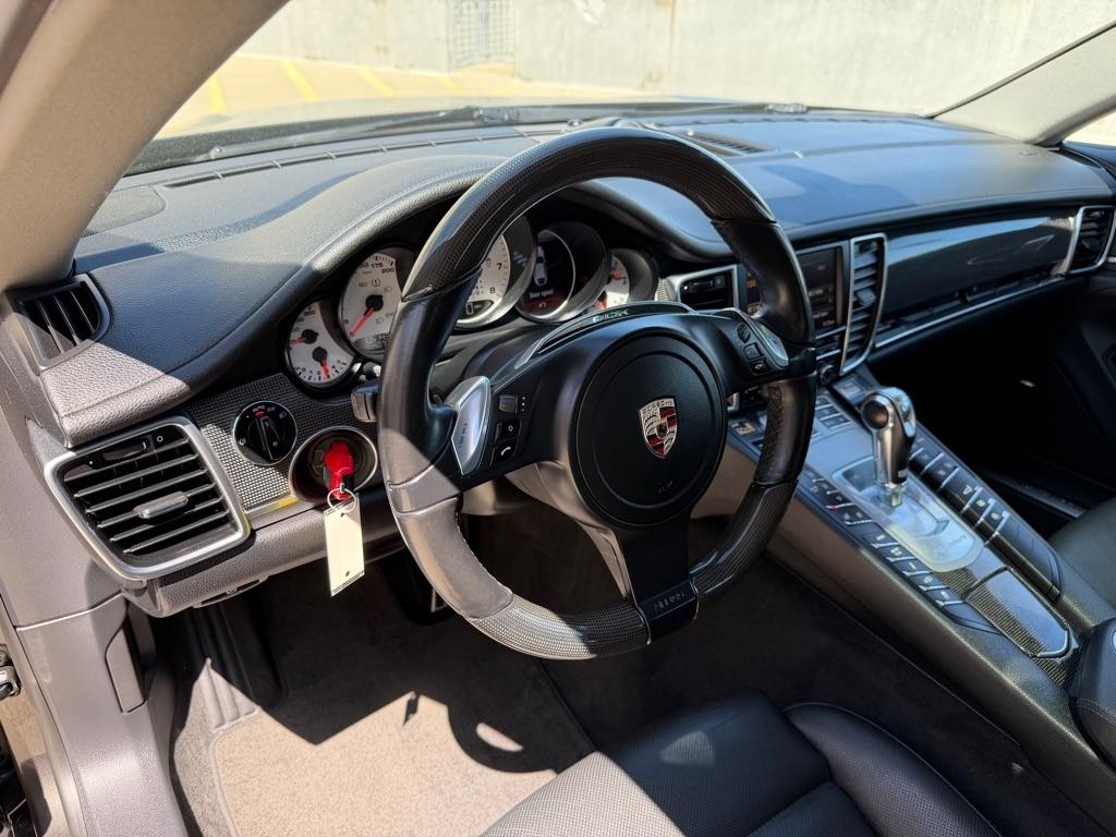 Porsche Panamera S 2012