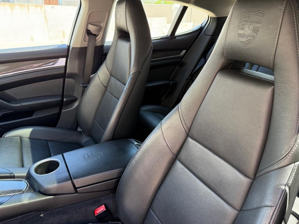 Porsche Panamera S 2012