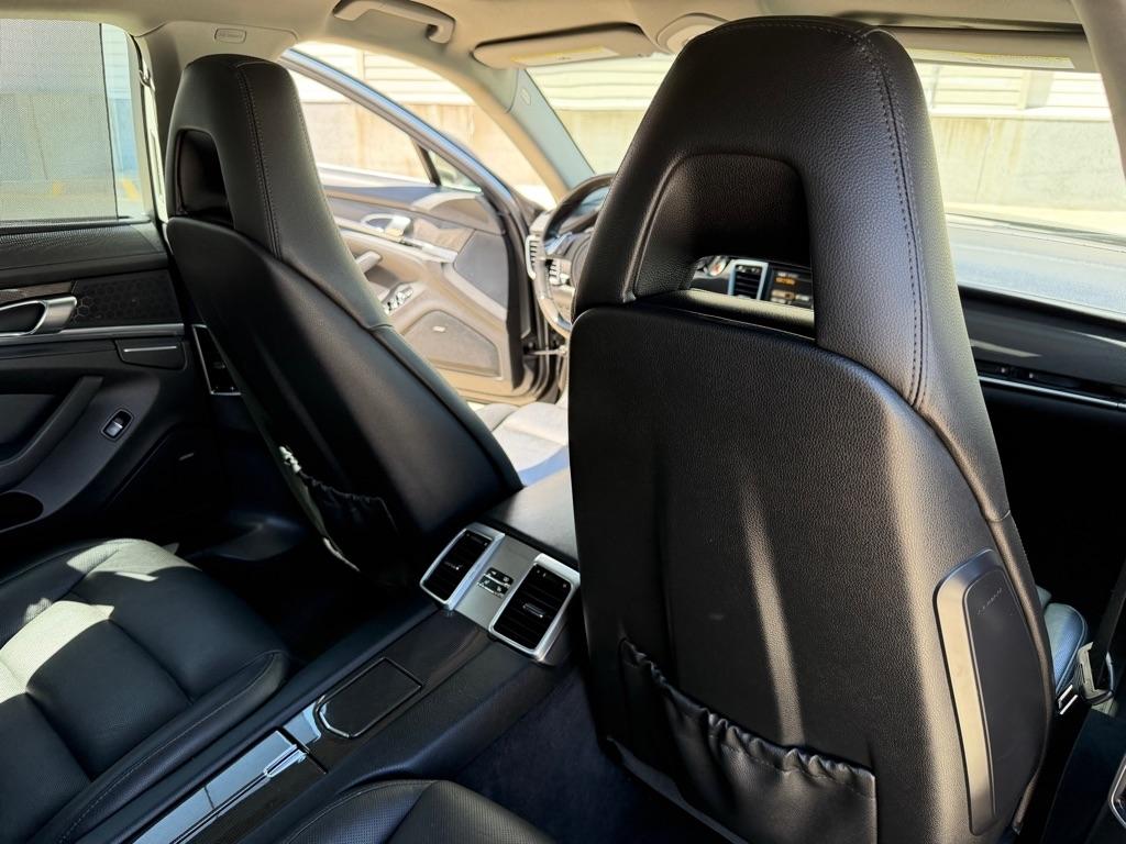 Porsche Panamera S 2012