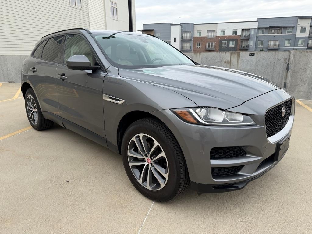 2018 Jaguar F-PACE 25t Premium AWD's photo