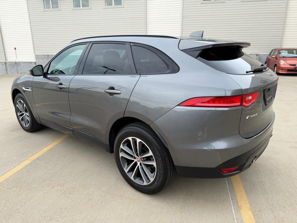 Jaguar F-Pace 25t Premium 2018