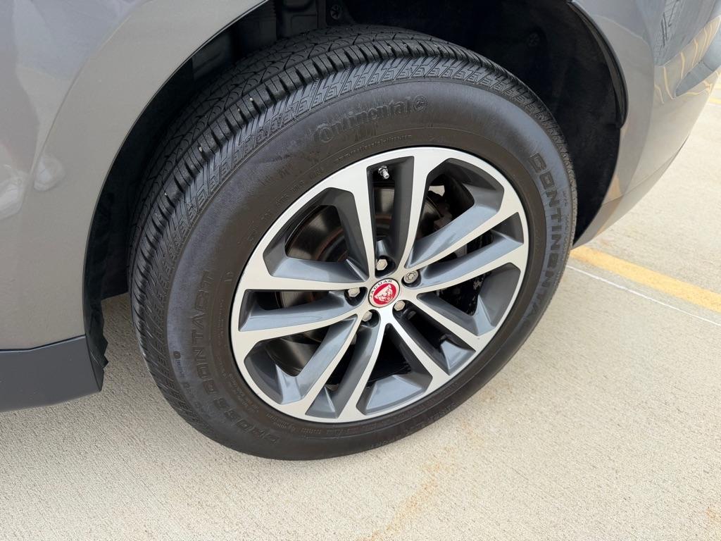 Jaguar F-Pace 25t Premium 2018