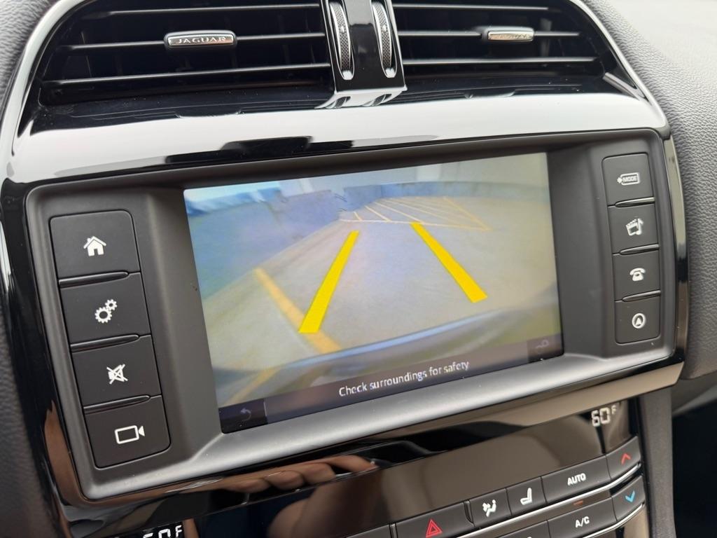 Jaguar F-Pace 25t Premium 2018