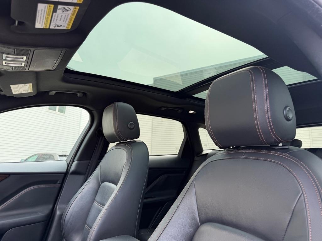 Jaguar F-Pace 35t Prestige 2017