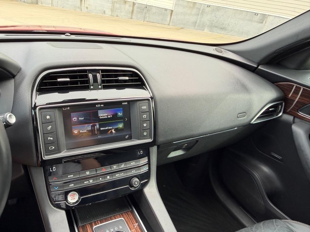 Jaguar F-Pace 35t Prestige 2017