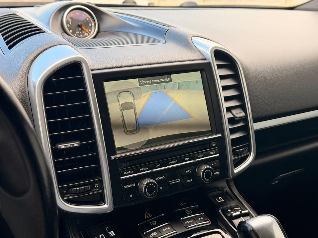 Porsche Cayenne Base 2016