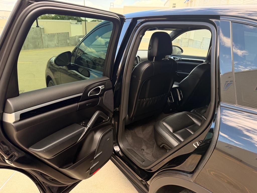 Porsche Cayenne Base 2016