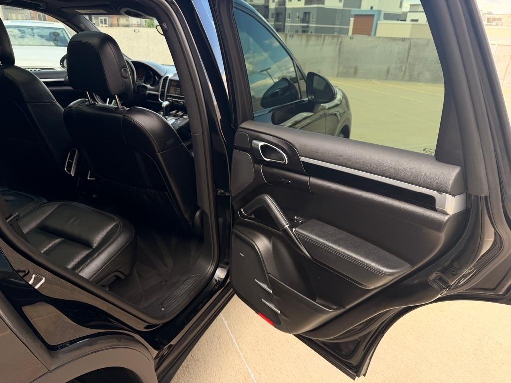 Porsche Cayenne Base 2016