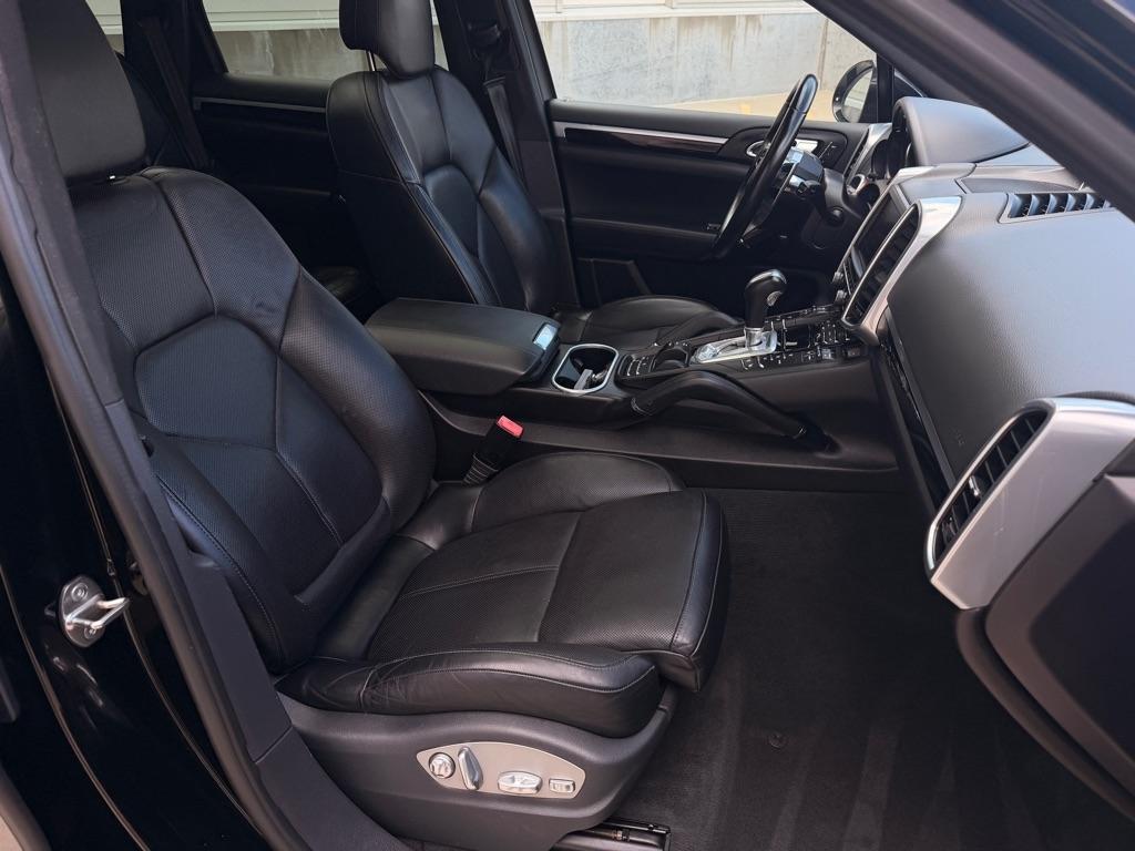 Porsche Cayenne Base 2016