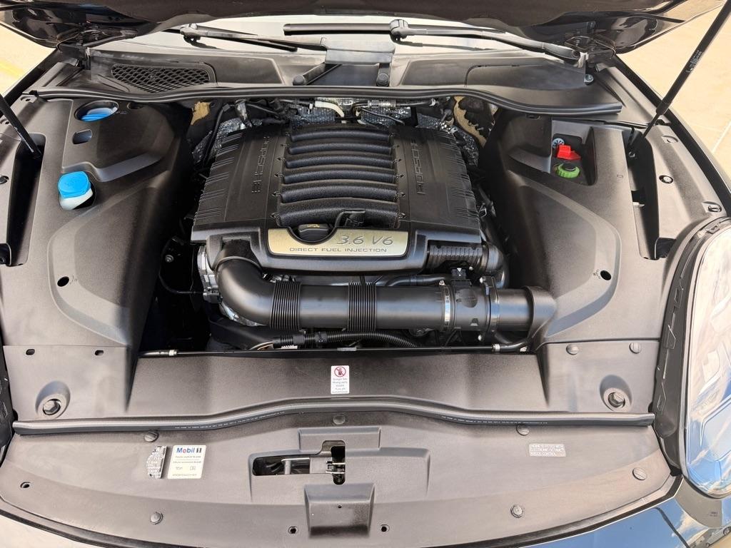 Porsche Cayenne Base 2016