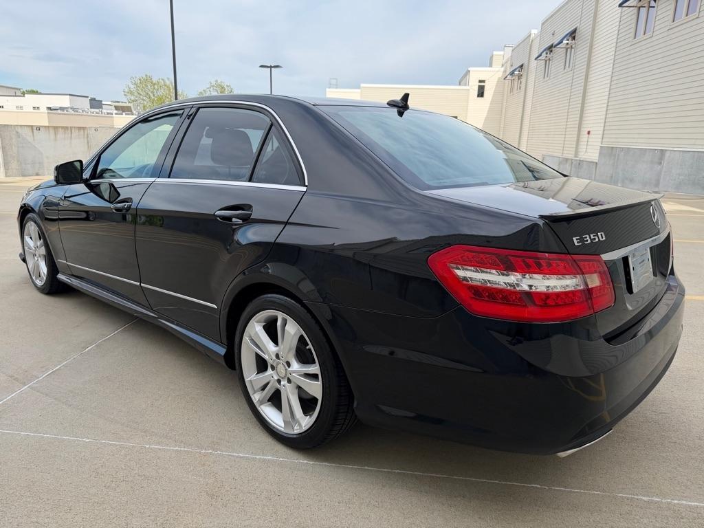 Mercedes-Benz E-Class E350 4MATIC Sedan 2012