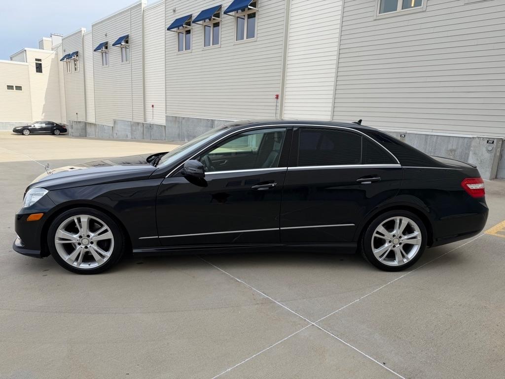Mercedes-Benz E-Class E350 4MATIC Sedan 2012