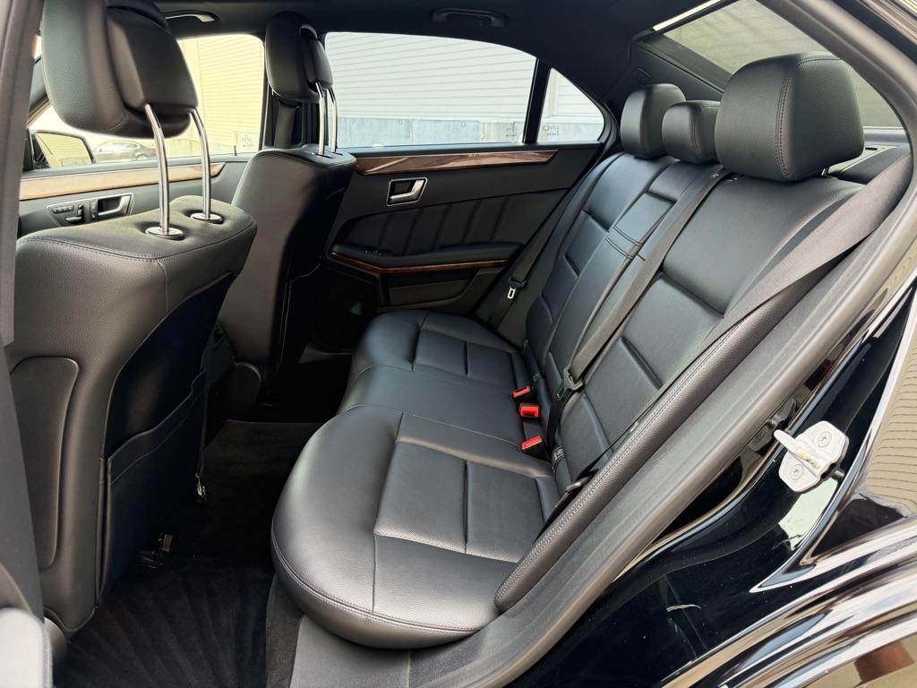 Mercedes-Benz E-Class E350 4MATIC Sedan 2012