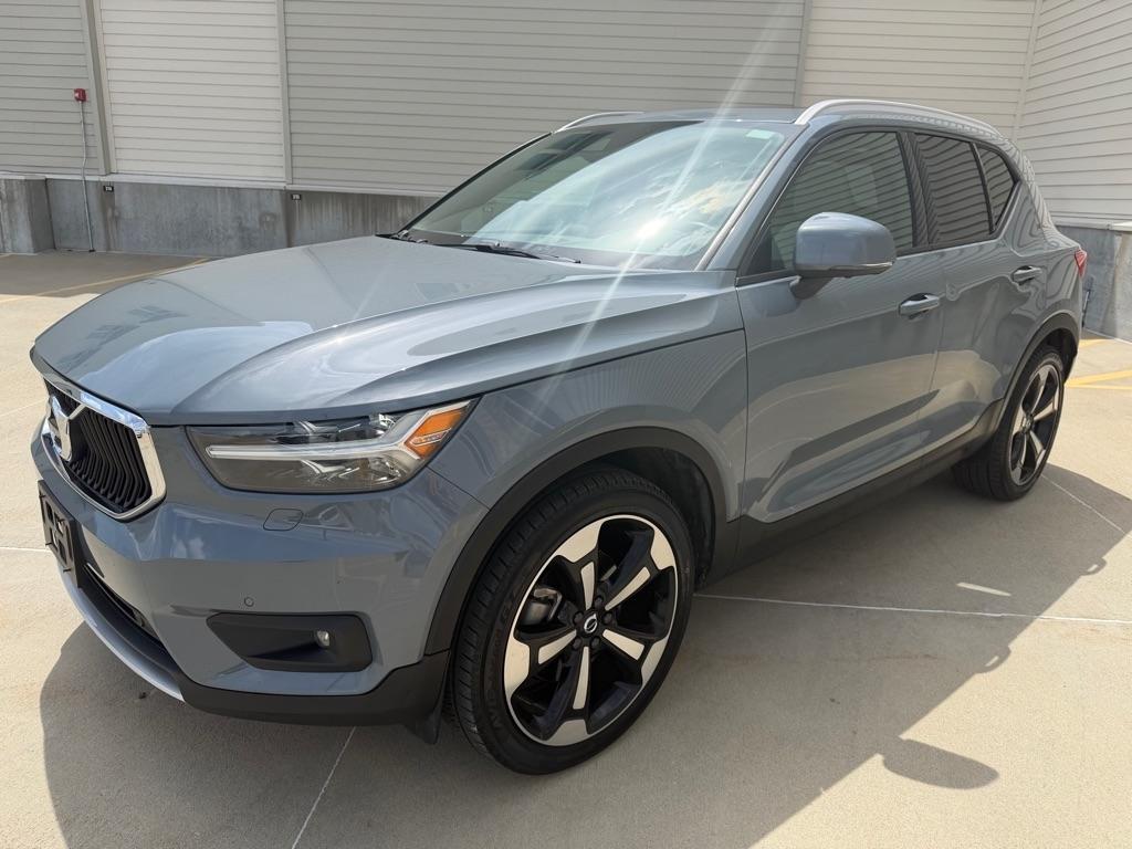 Volvo XC40 T5 Momentum AWD 2021