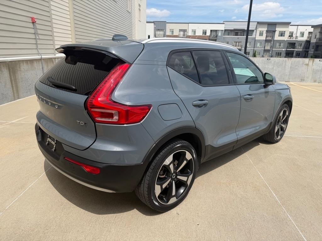 Volvo XC40 T5 Momentum AWD 2021