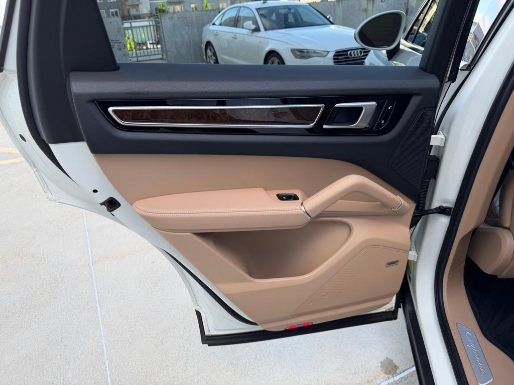 Porsche Cayenne Base 2019