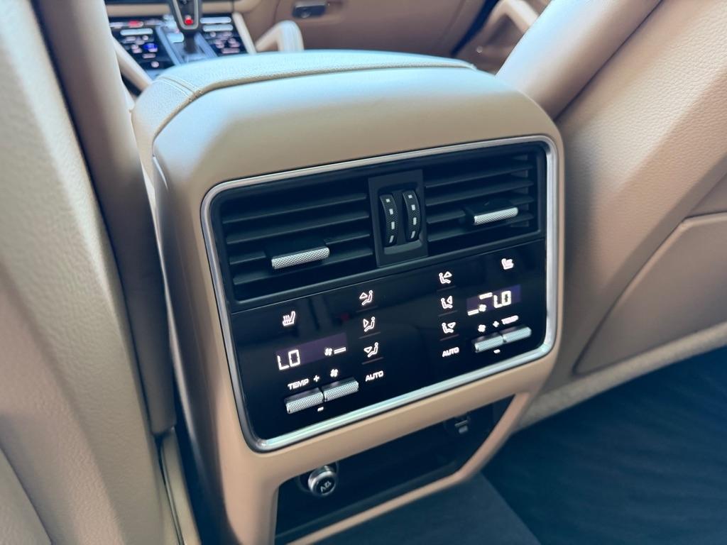 Porsche Cayenne Base 2019