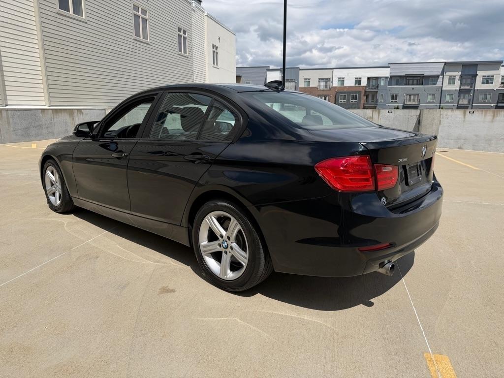 BMW 3-Series 320i xDrive 2013