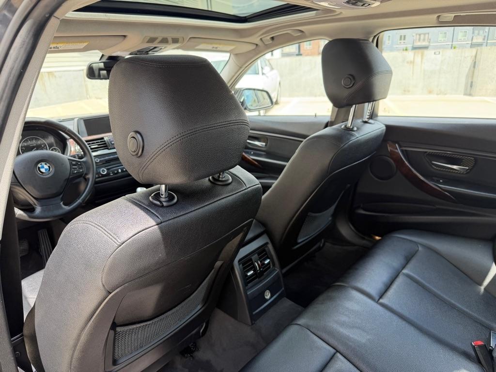 BMW 3-Series 320i xDrive 2013
