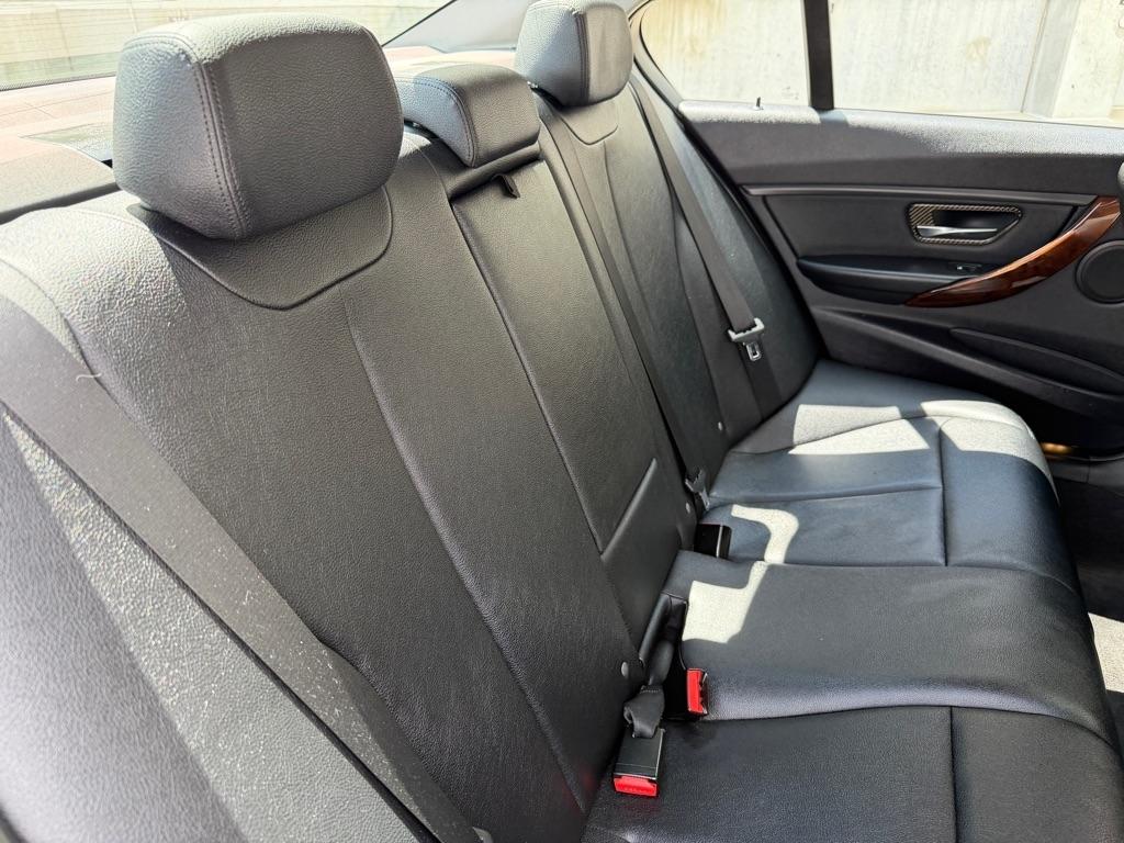 BMW 3-Series 320i xDrive 2013