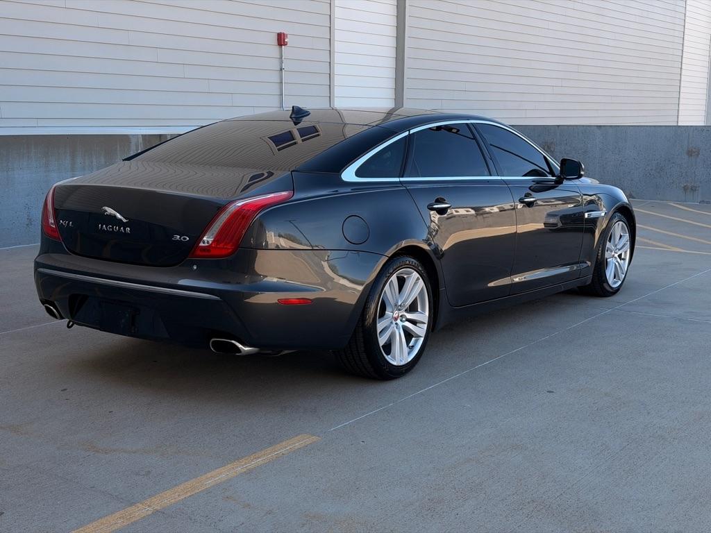 Jaguar XJ-Series XJL Portfolio 2014