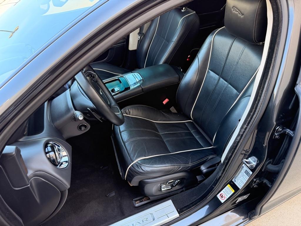 Jaguar XJ-Series XJL Portfolio 2014