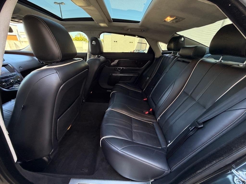 Jaguar XJ-Series XJL Portfolio 2014