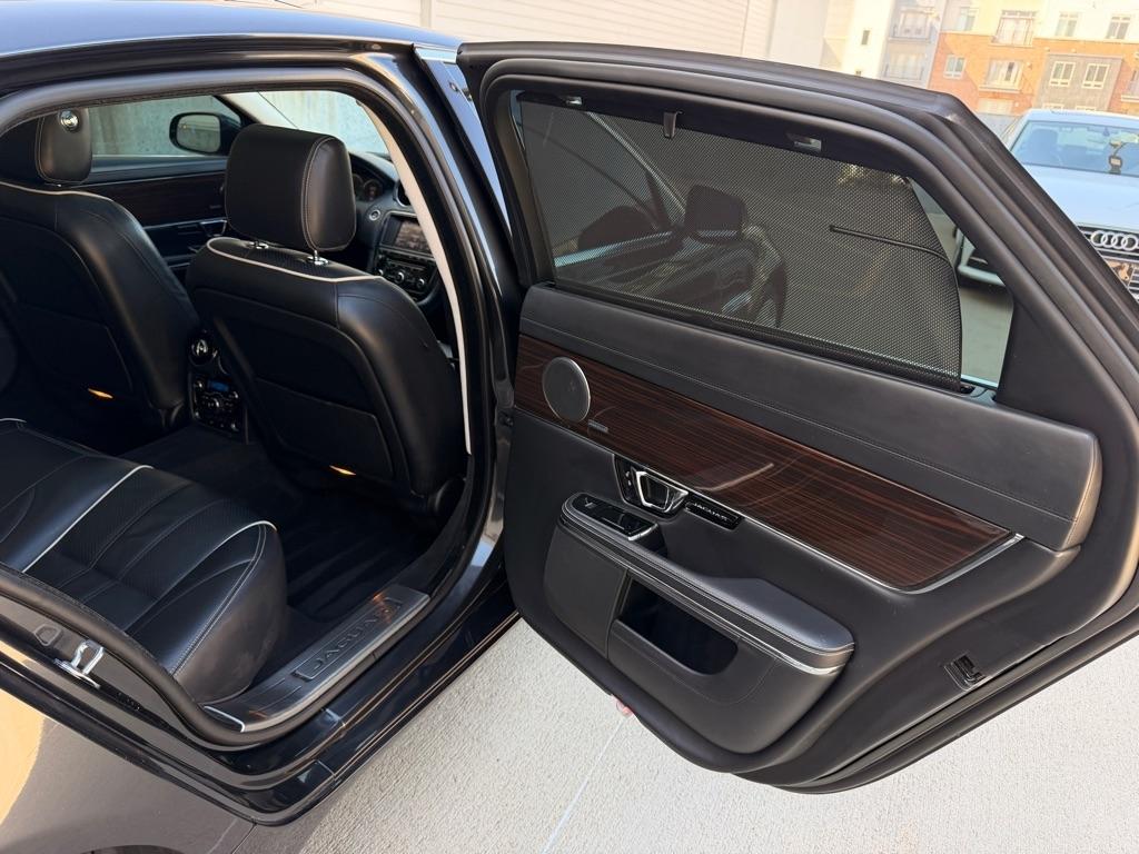 Jaguar XJ-Series XJL Portfolio 2014