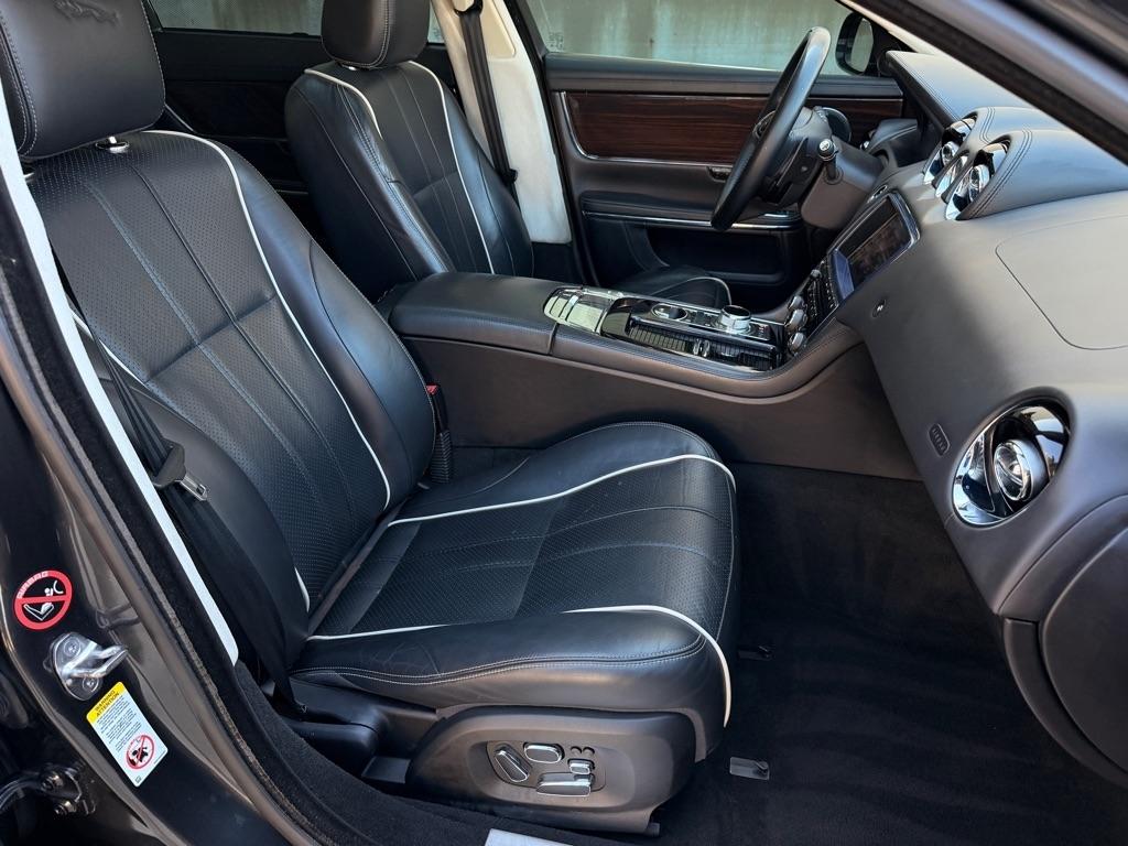 Jaguar XJ-Series XJL Portfolio 2014