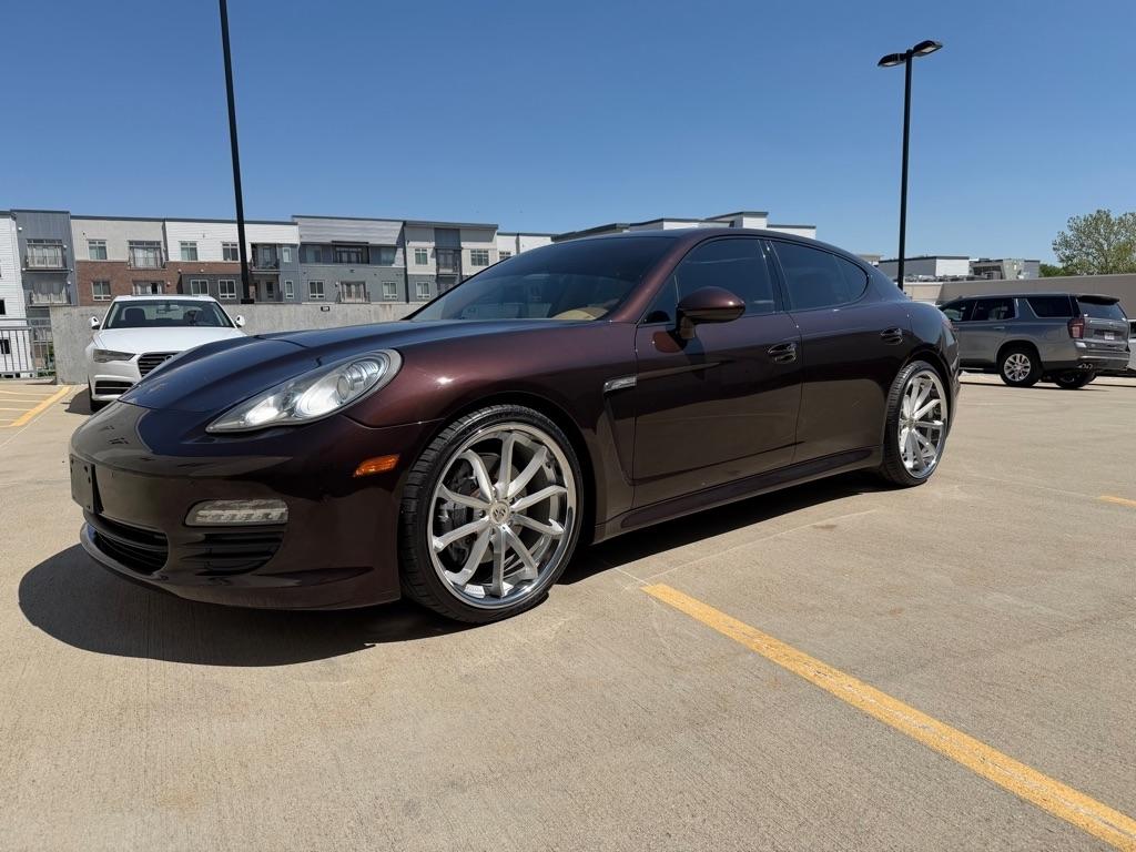 Porsche Panamera 4 2012